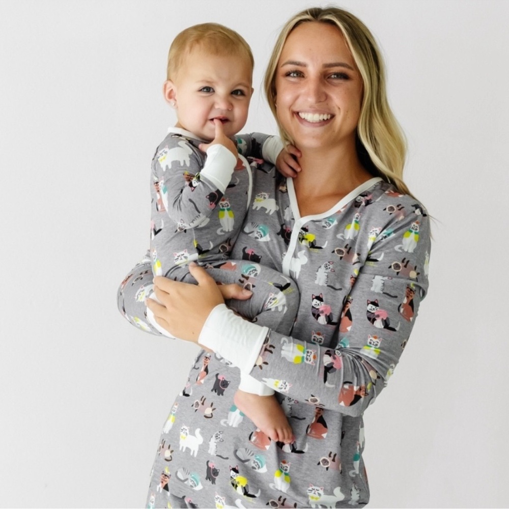 Little Sleepies Cat Pajamas Set Adult Size Small